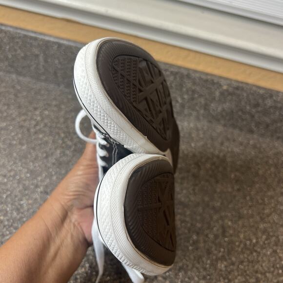 Converse Chuck Taylor All Star Lace Up Low Classic Black Leather Shoe Women Sz 8 - Picture 7 of 11